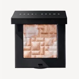 **NEW BOBBI BROWN HIGHLIGHTER**
